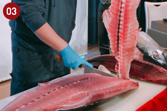 マグロ解体ショー3